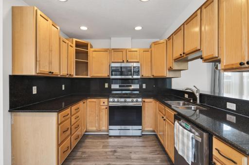 929 Euclid Street, Saint Paul, MN 55106