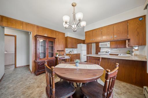 306 3rd Avenue SE, Blooming Prairie, MN 55917