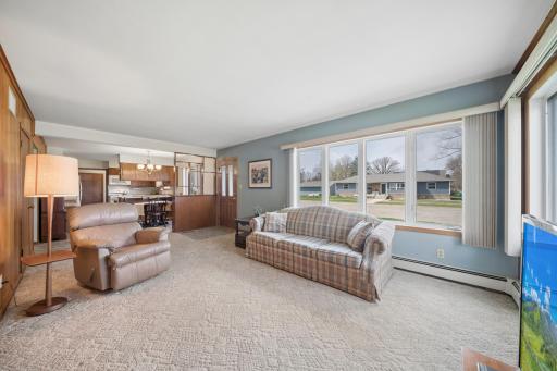 306 3rd Avenue SE, Blooming Prairie, MN 55917