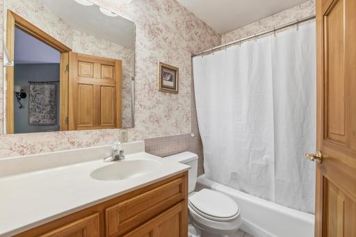 25507 208th Lane, Belle Plaine, MN 56011