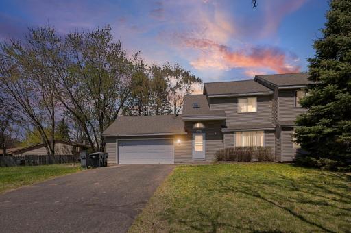 1623 106th Avenue NW, Minneapolis, MN 55433