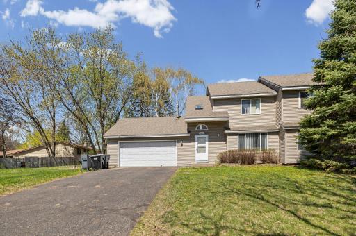 1623 106th Avenue NW, Minneapolis, MN 55433