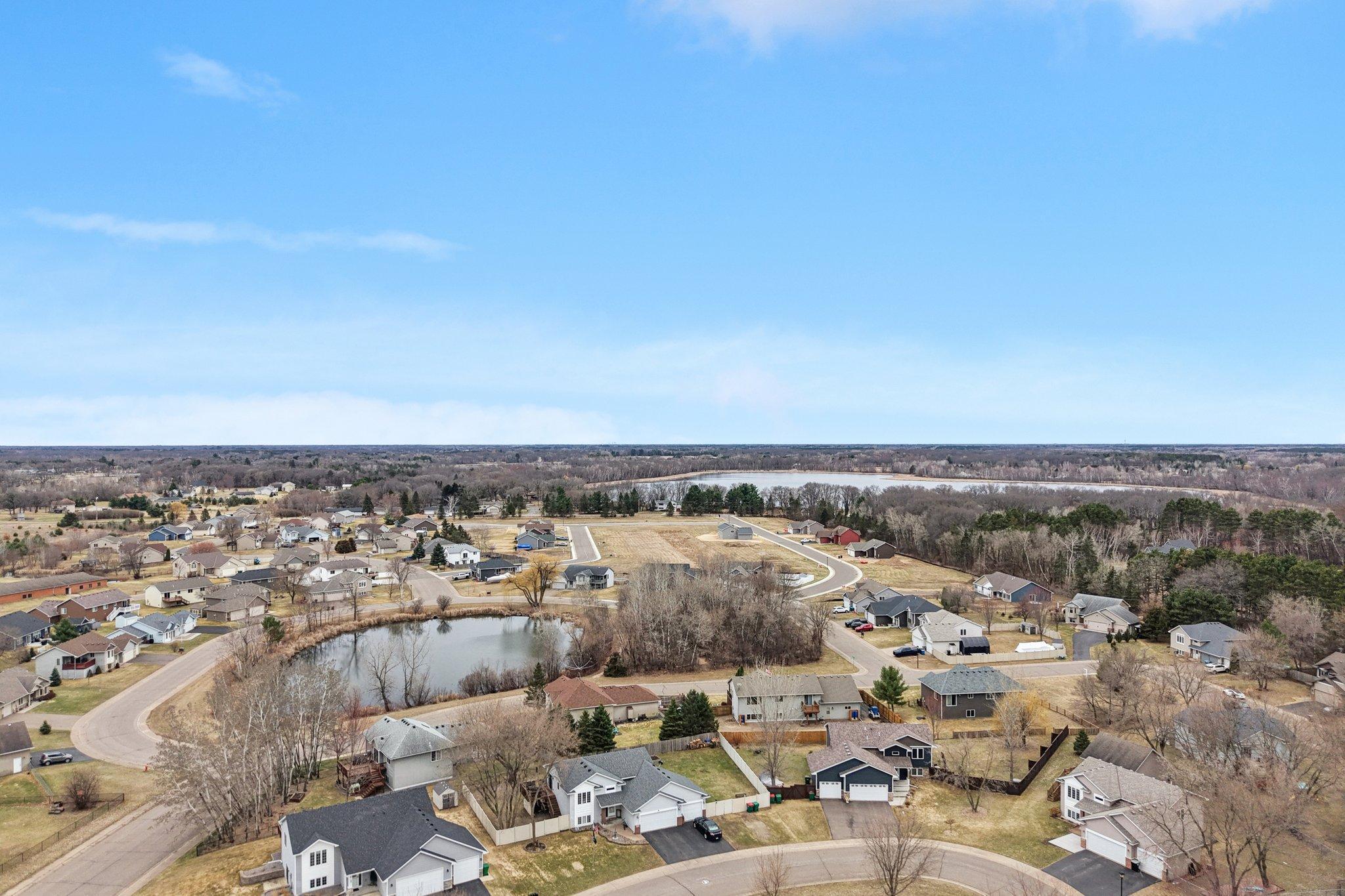 44-web-or-mls-244th Ave-S0204-044.jpg