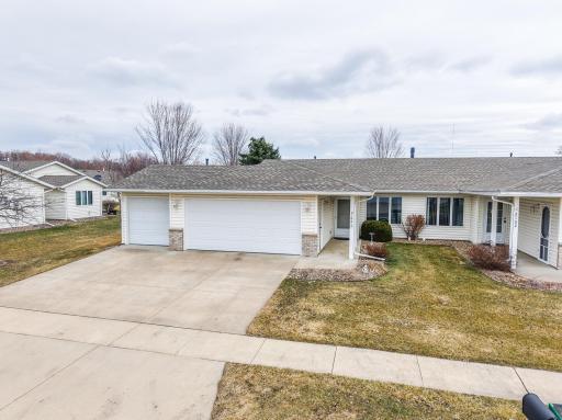 2104 McQuillan Ct SE, Rochester, MN 55904