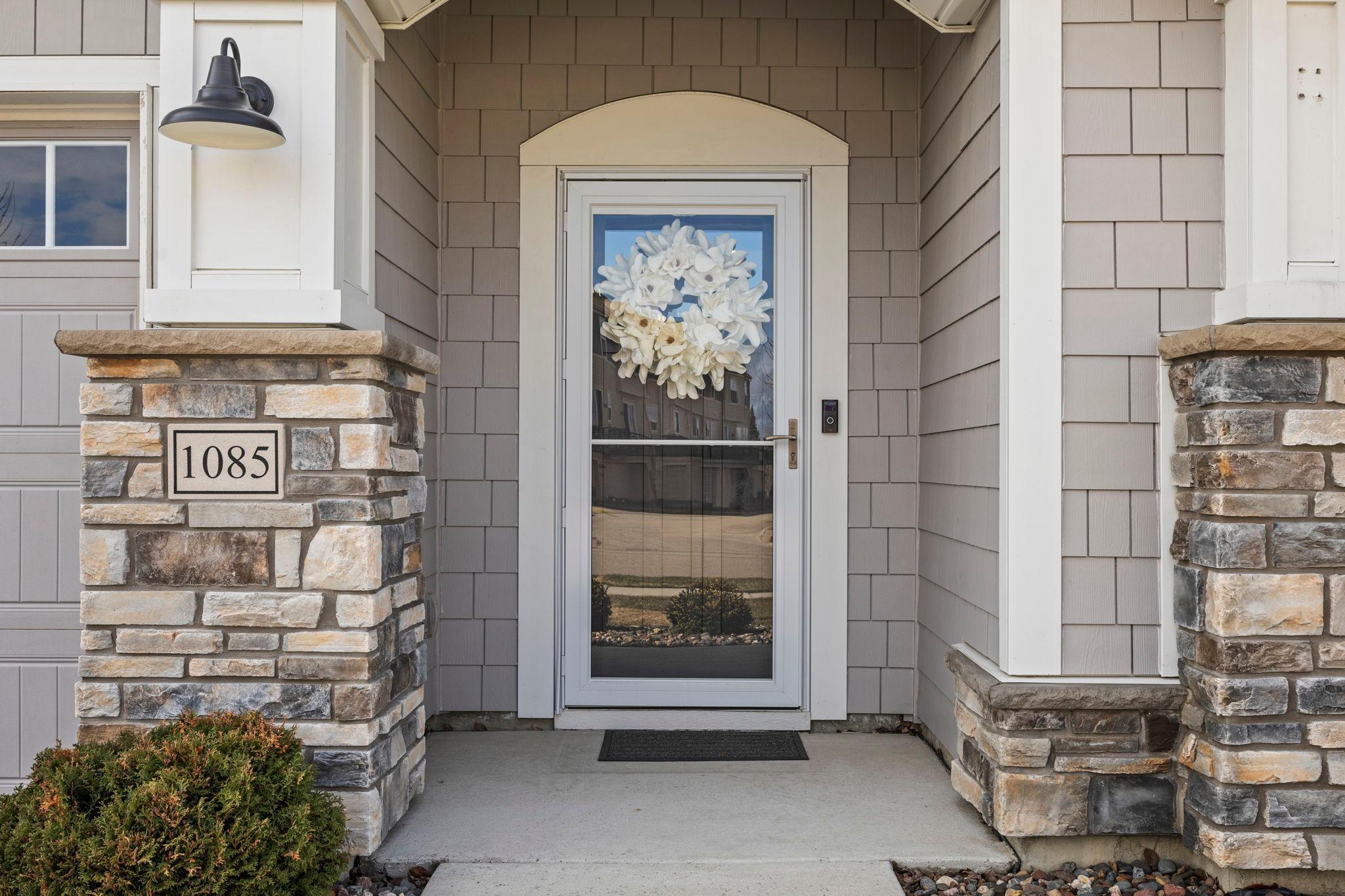 21-web-or-mls-1085 77th St-329.jpeg