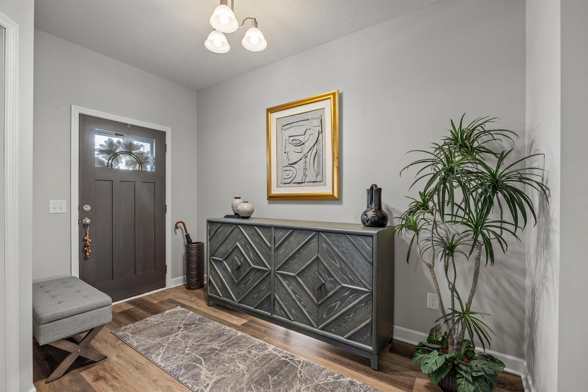 23-web-or-mls-1085 77th St-15.jpeg