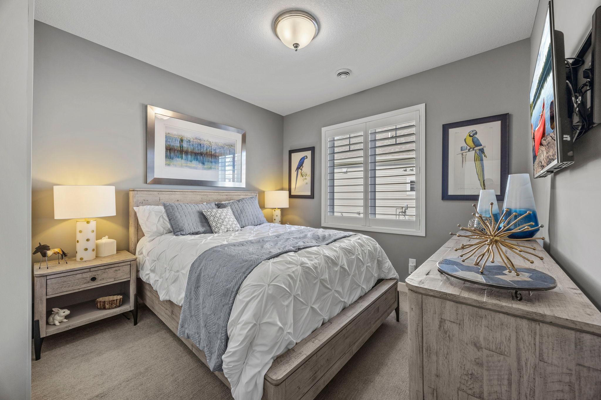 31-web-or-mls-1085 77th St-55.jpeg