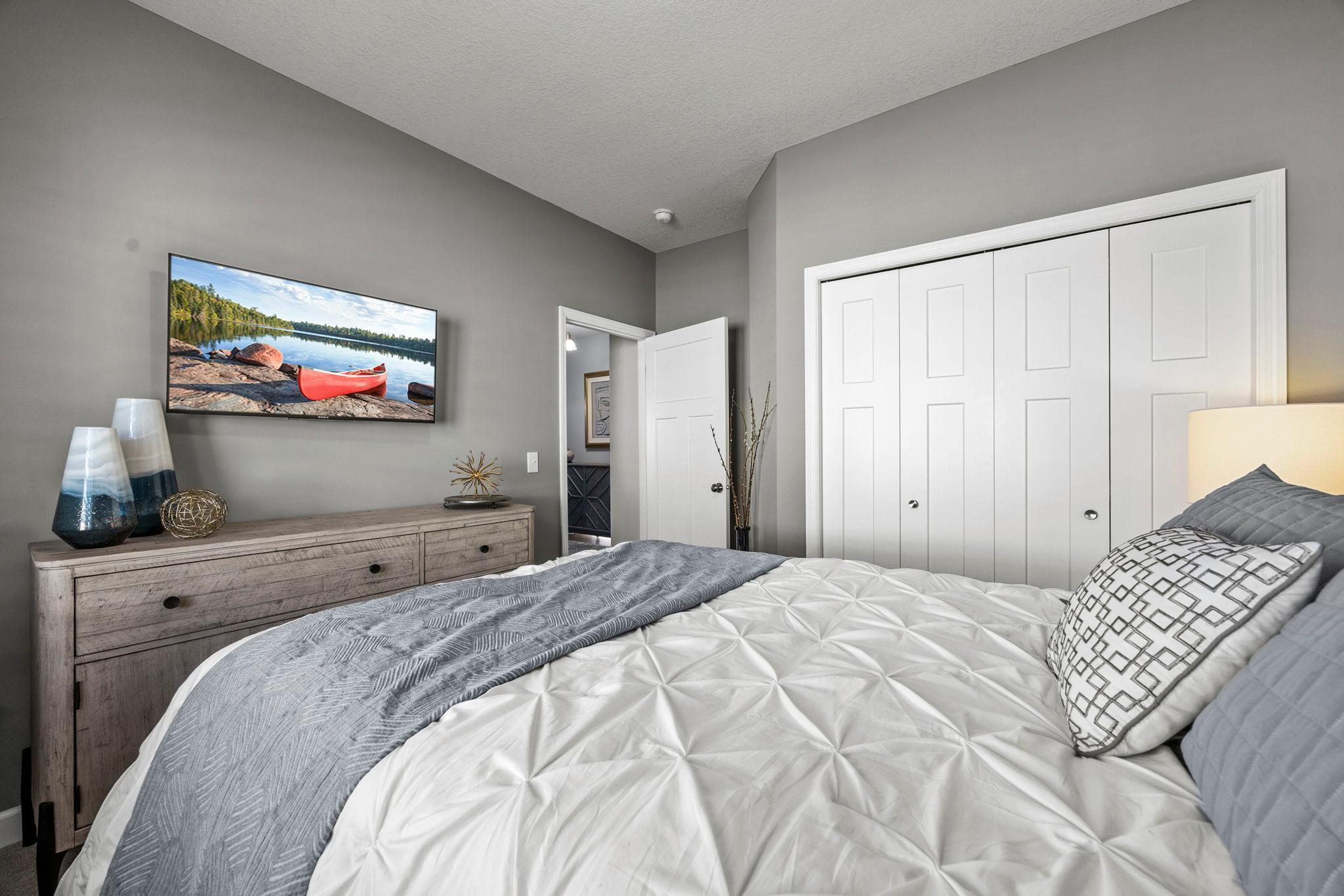 33-web-or-mls-1085 77th St-65.jpeg