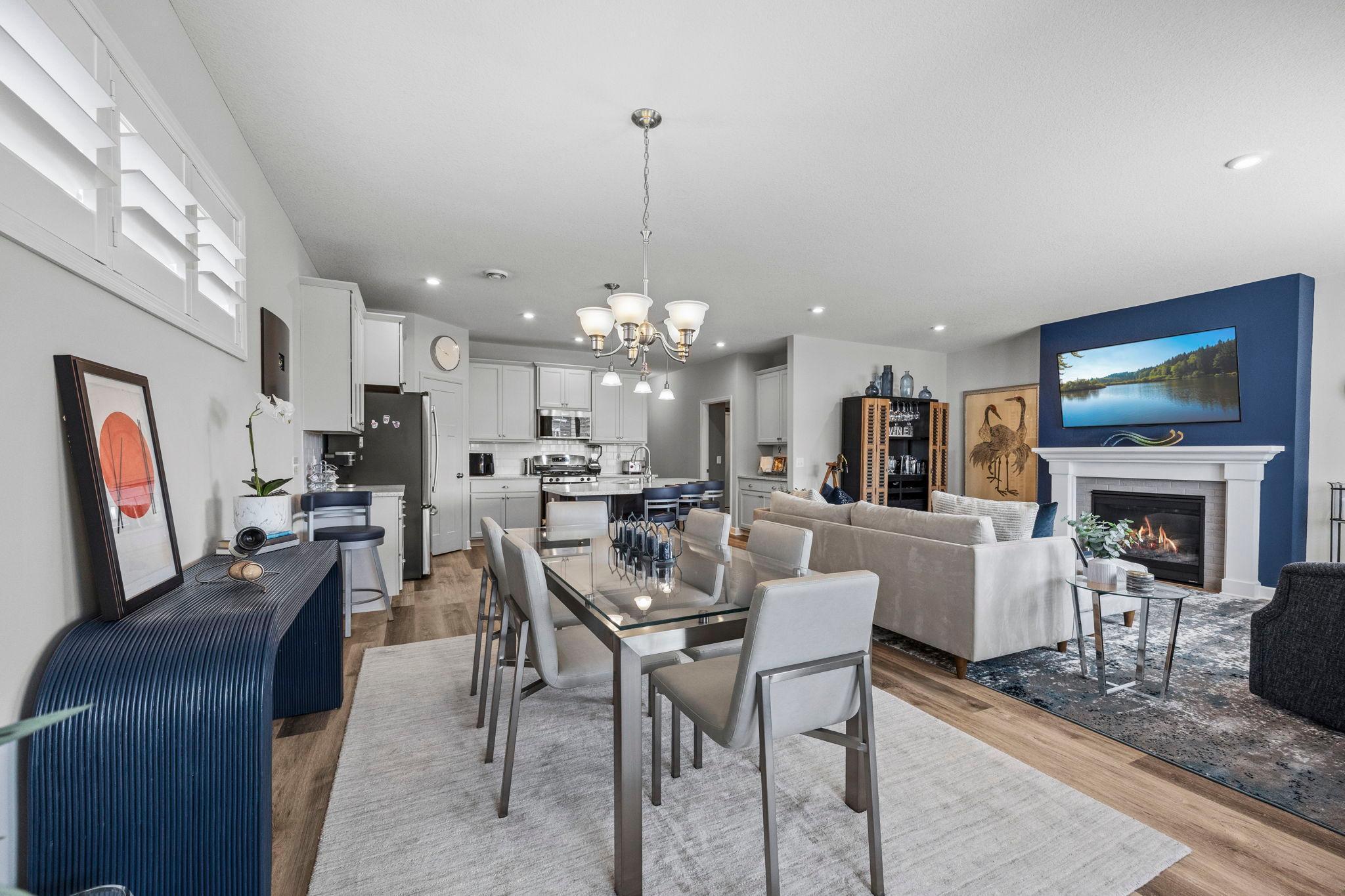 45-web-or-mls-1085 77th St-199.jpeg