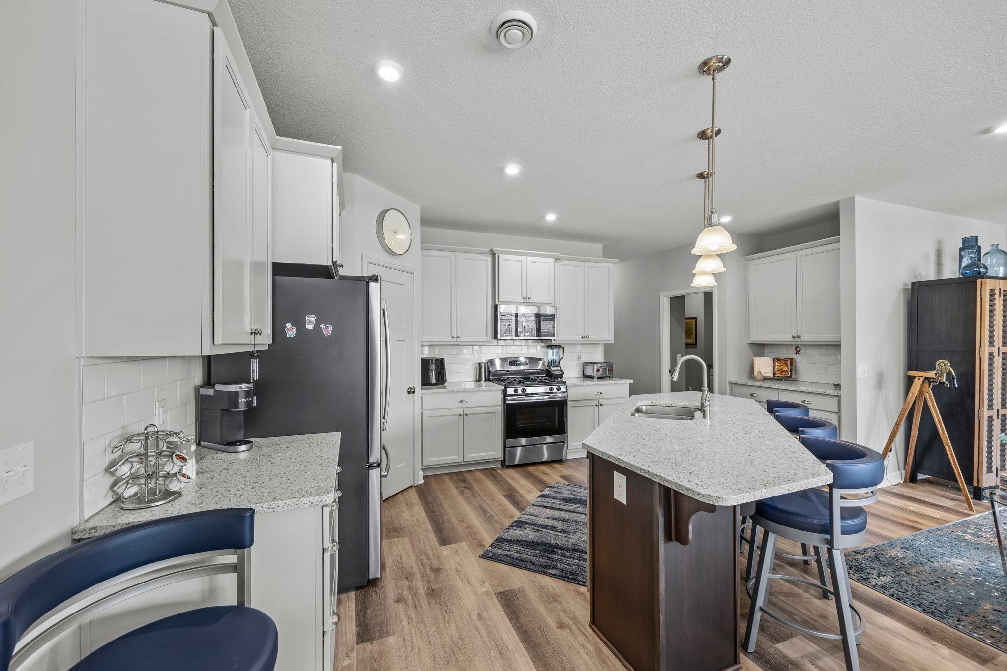 49-web-or-mls-1085 77th St-85.jpeg