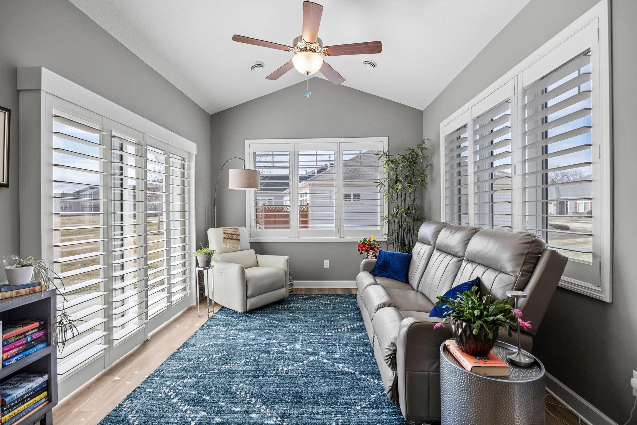 55-web-or-mls-1085 77th St-209.jpeg