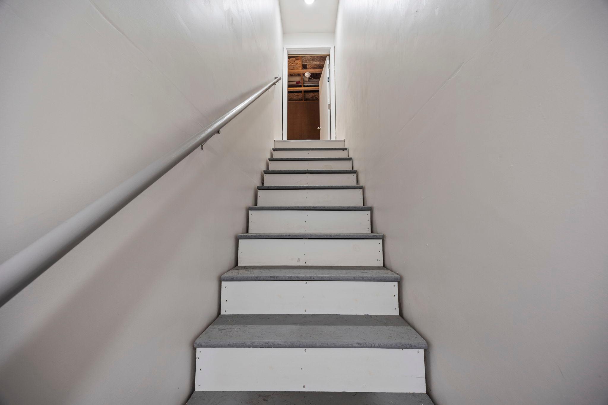 77-web-or-mls-1085 77th St-129.jpeg