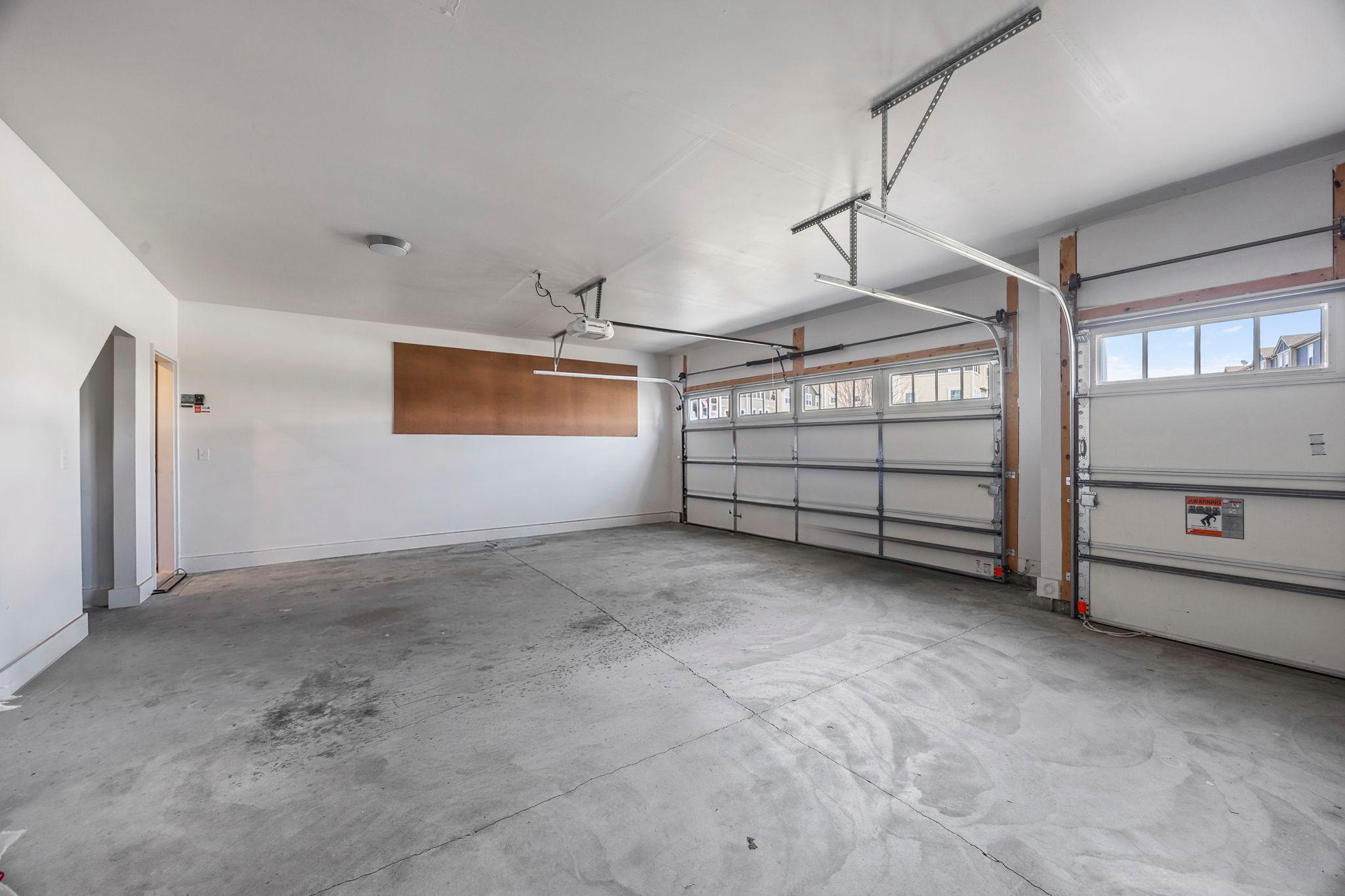 81-web-or-mls-1085 77th St-124.jpeg