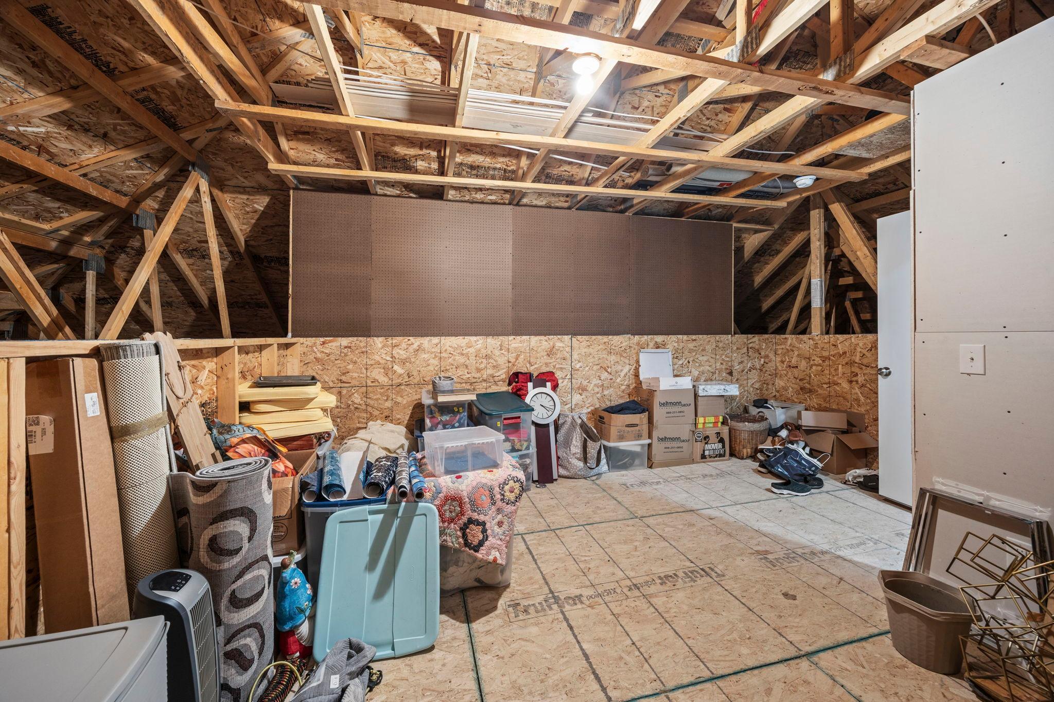 79-web-or-mls-1085 77th St-139.jpeg