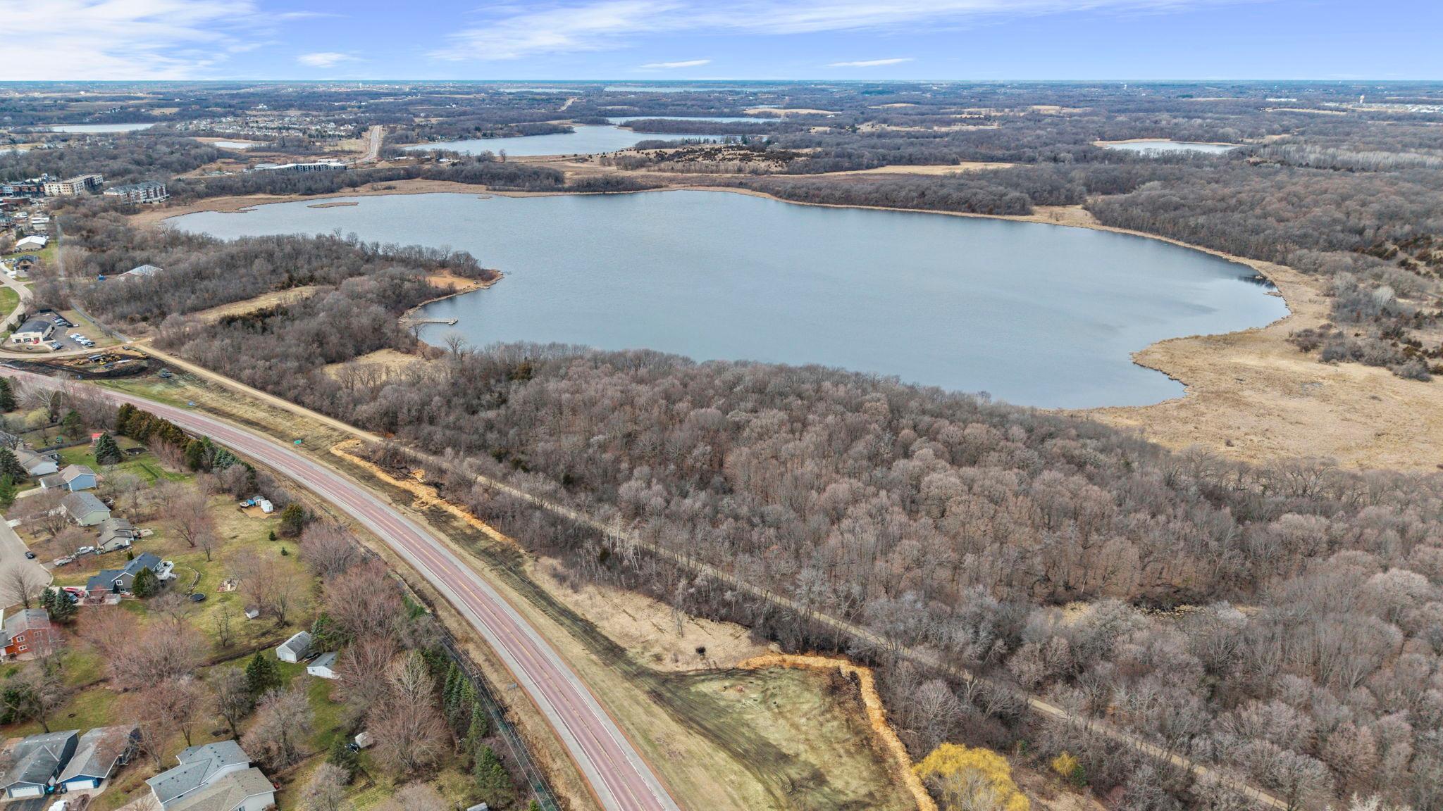 100-web-or-mls-1085 77th St-421.jpeg