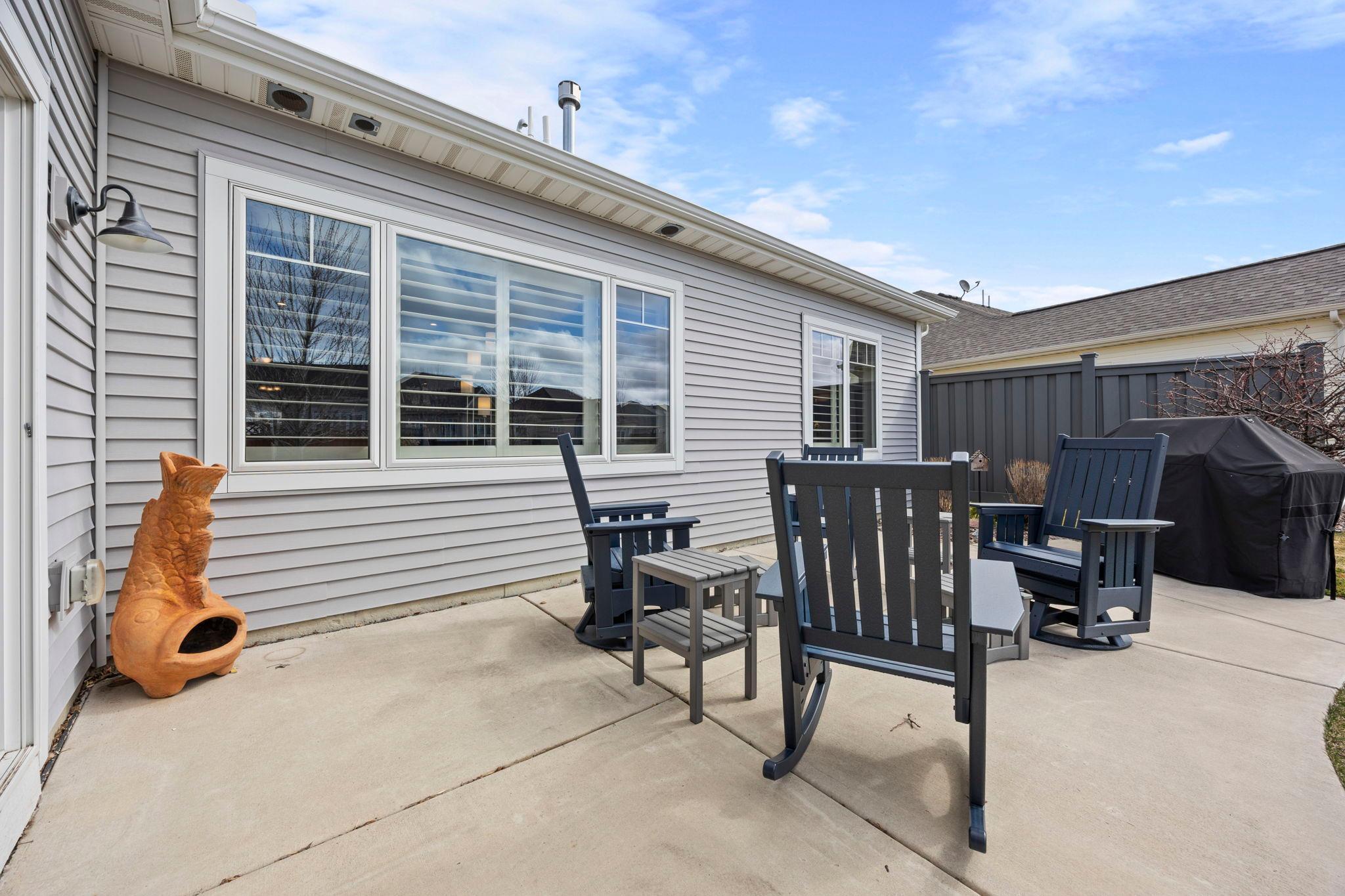 82-web-or-mls-1085 77th St-245.jpeg