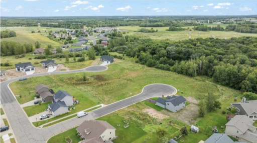 1136 29th Street NE, Sauk Rapids, MN 56379