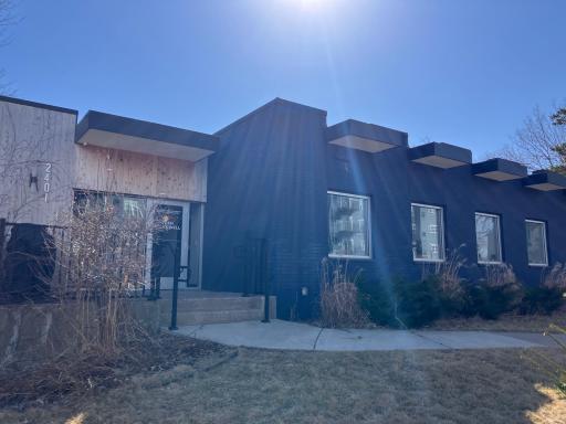 2401 W 66th Street, 100, Richfield, MN 55423