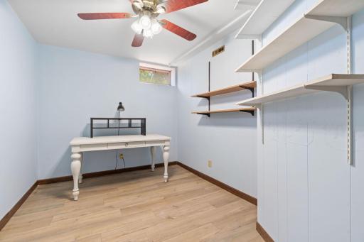 13x8 Den perfect for office or future bedroom
