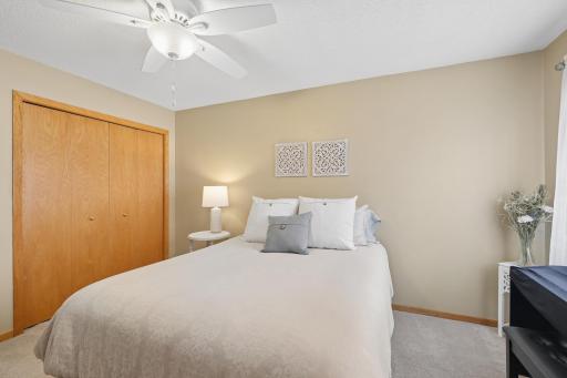 18195 Warbler Lane, Eden Prairie, MN 55346