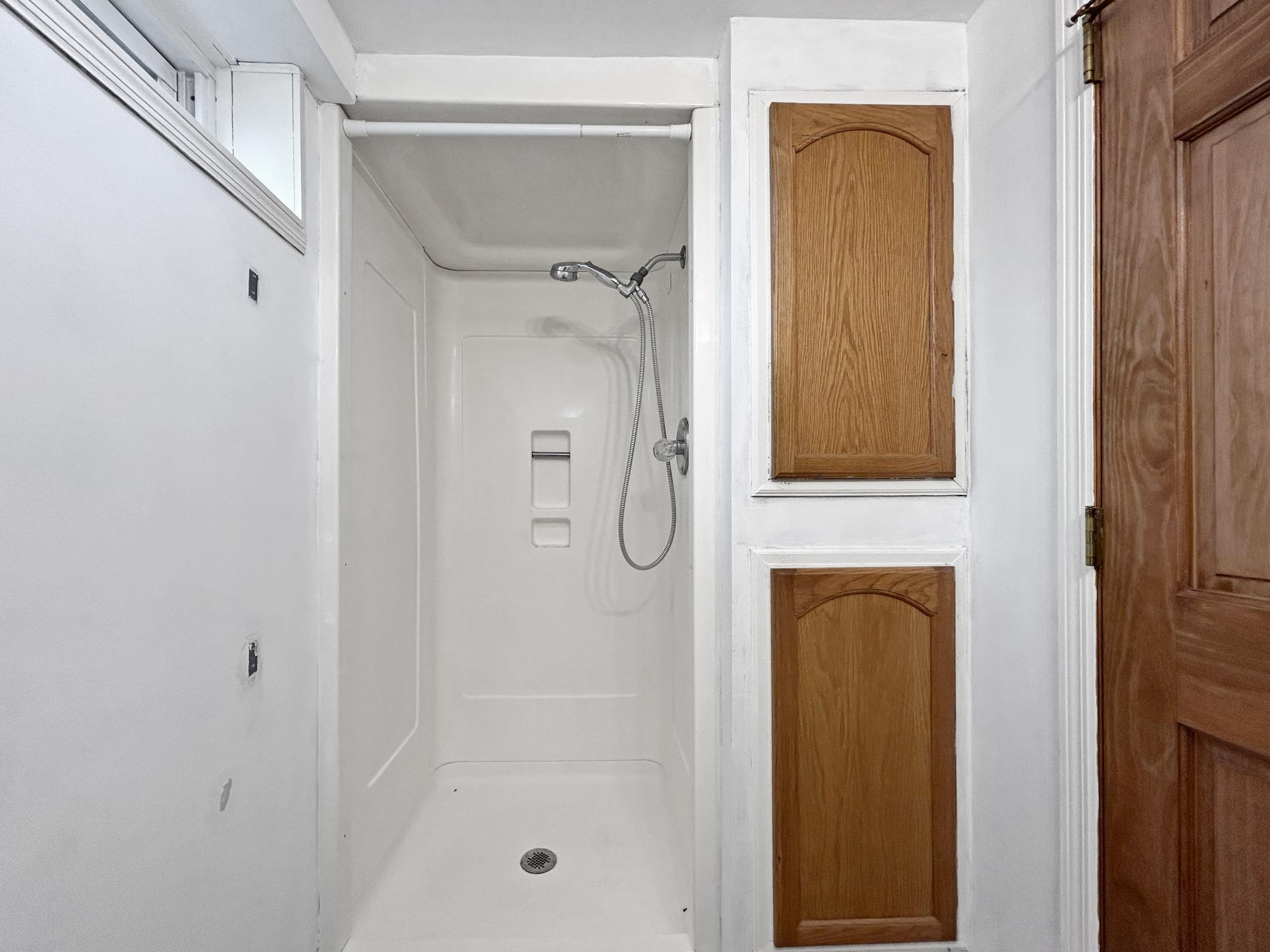 17 Lower Level Bathroom2.jpg