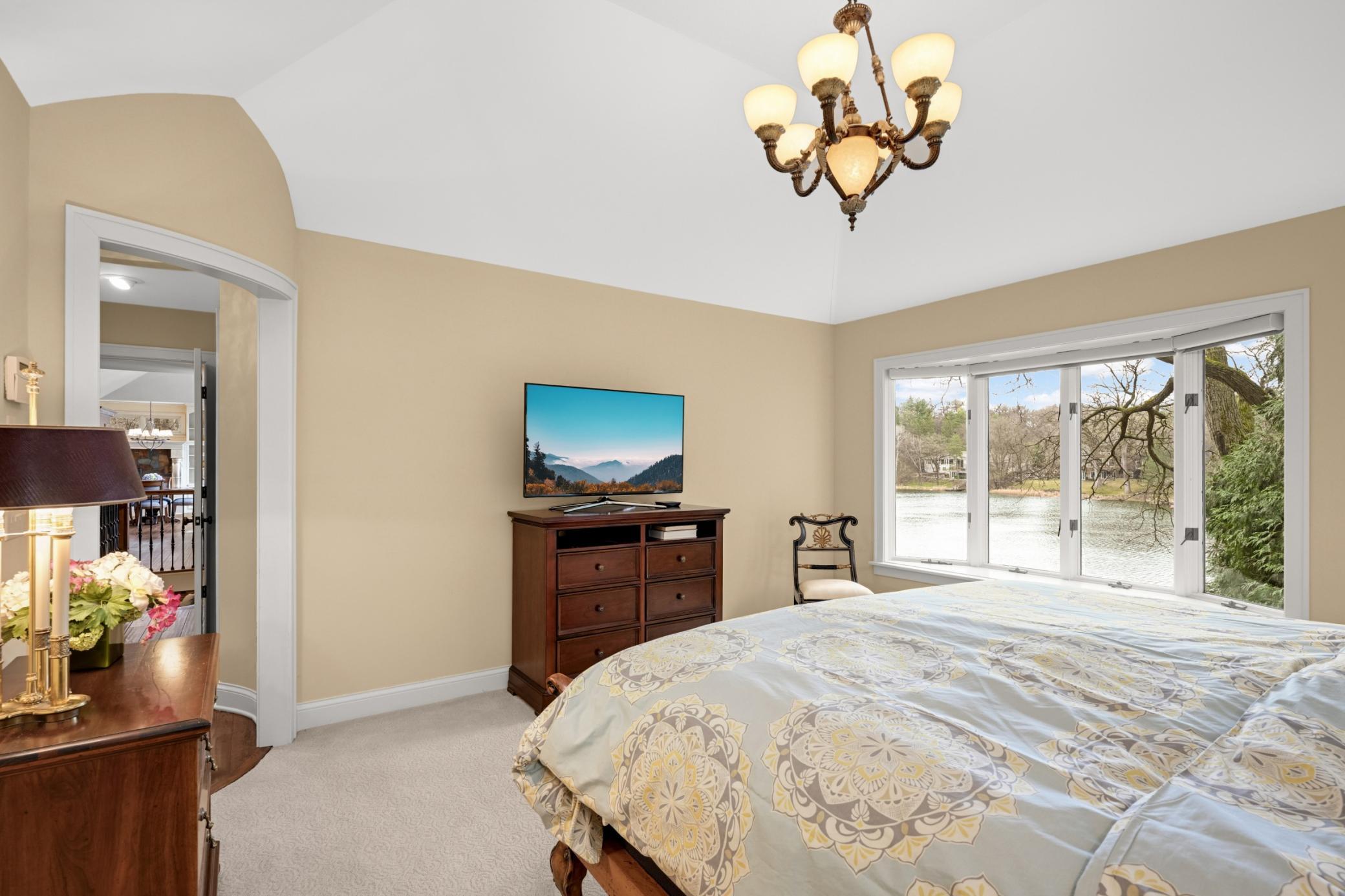 Great lake views from your bed