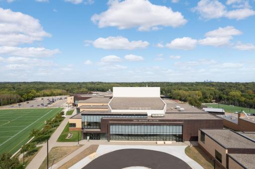 Edina High school, Valley View Middle school and Creek Valley Elementary are all just blocks away,