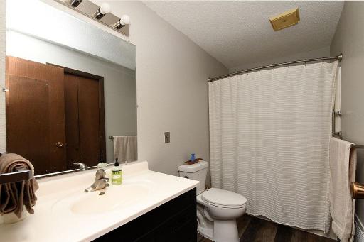 241 6th Avenue S, Casselton, ND 58012