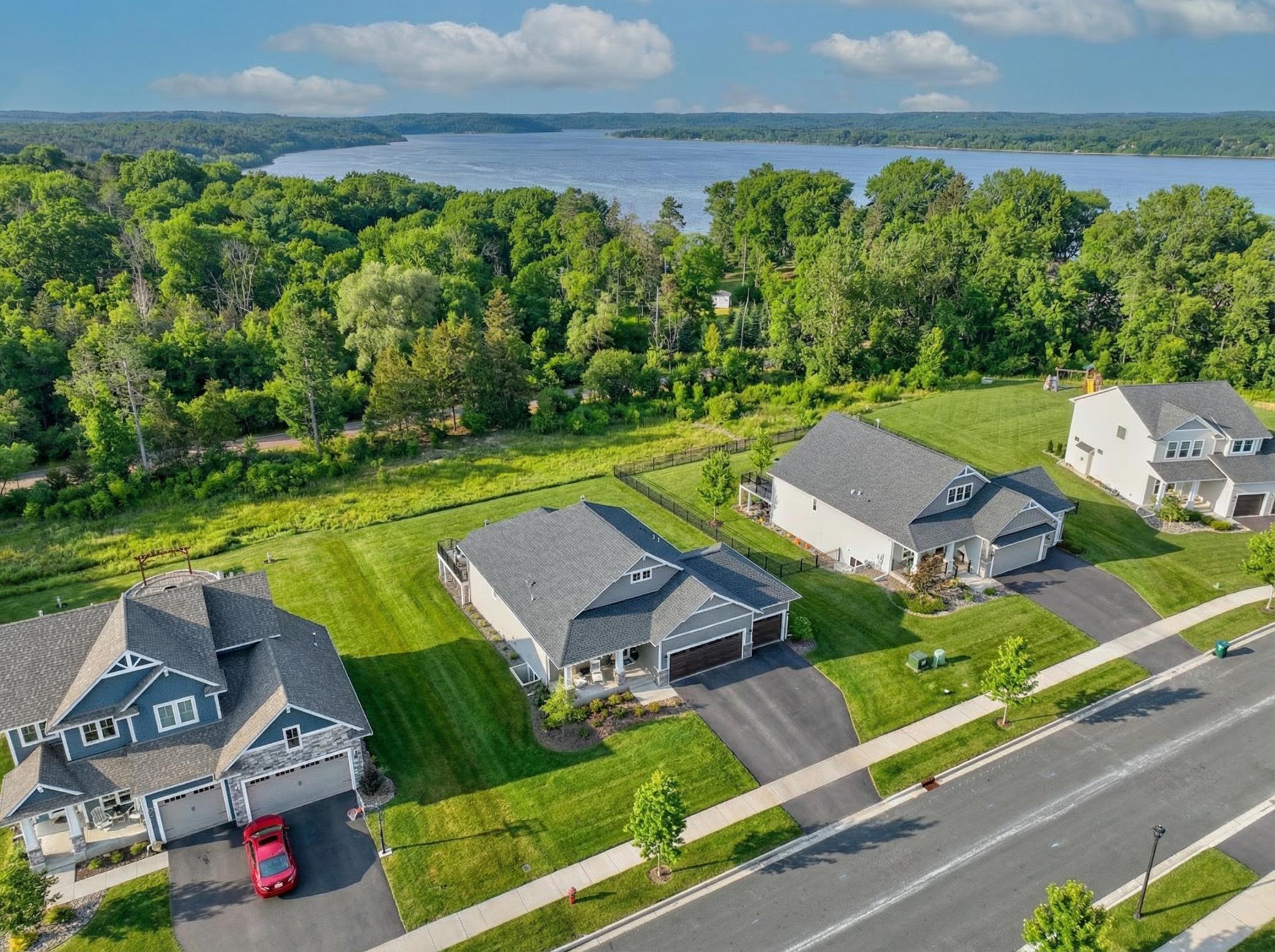 Set within a quiet, inviting neighborhood in an excellent location, creating a setting that feels both peaceful and well-connected.