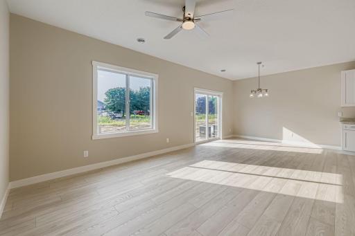 2123 Cleveland Way S, Cambridge, MN 55008