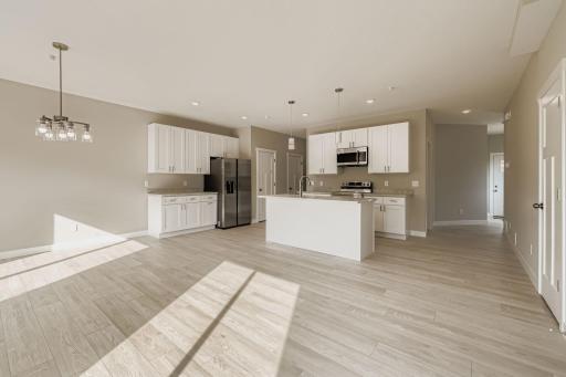 2123 Cleveland Way S, Cambridge, MN 55008