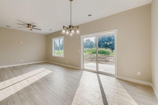 2123 Cleveland Way S, Cambridge, MN 55008