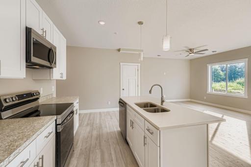 2123 Cleveland Way S, Cambridge, MN 55008