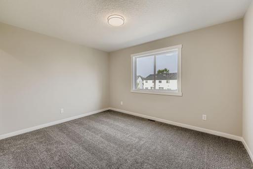 2123 Cleveland Way S, Cambridge, MN 55008