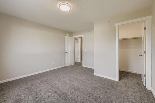 2123 Cleveland Way S, Cambridge, MN 55008