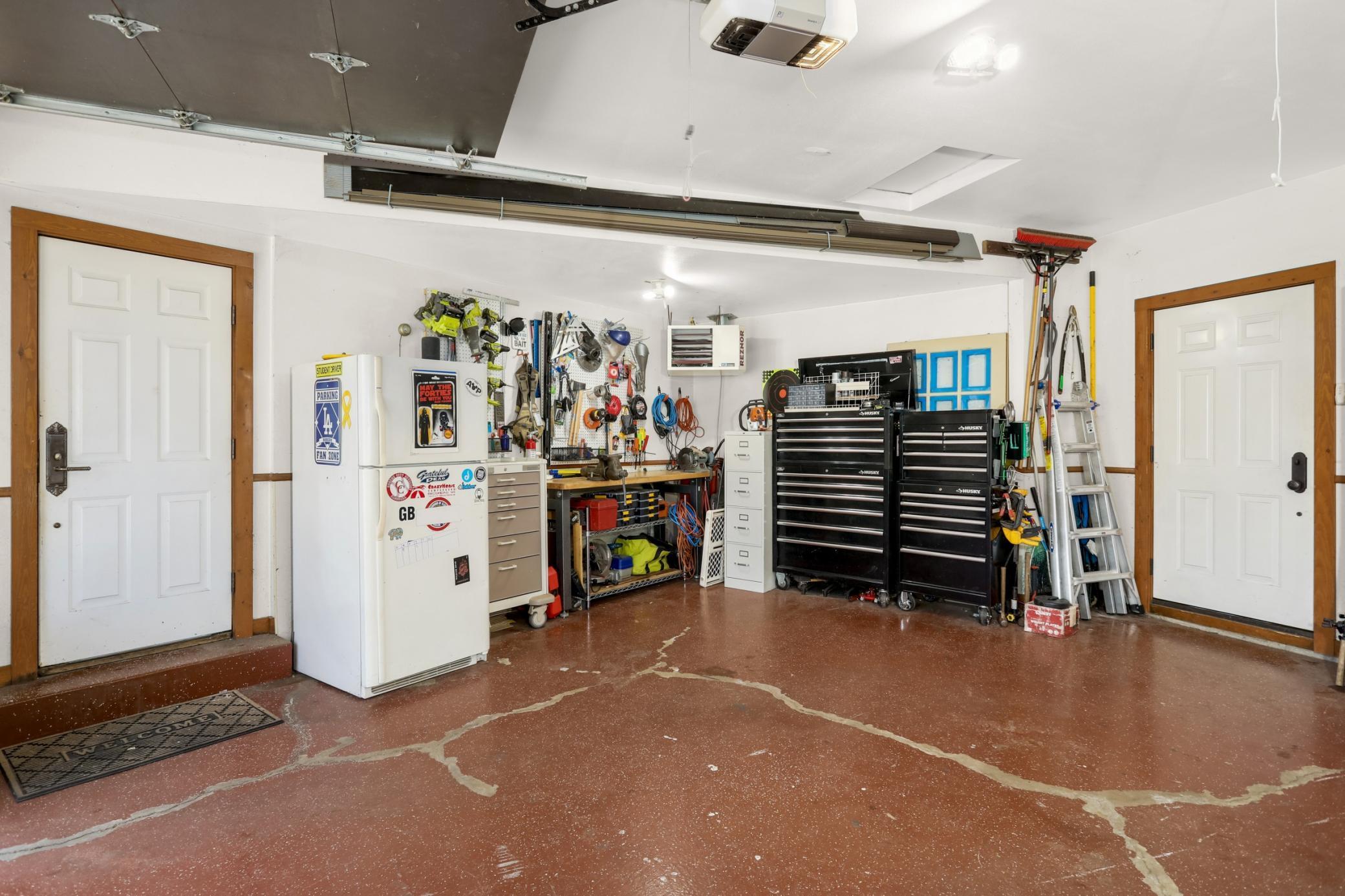 Oversized Heated Garage