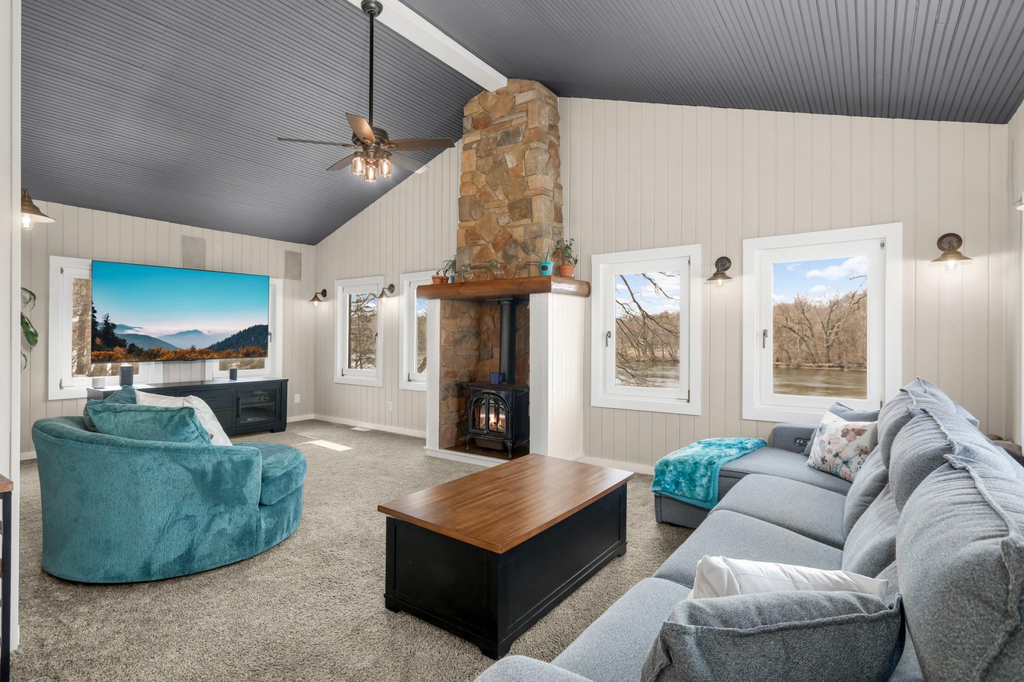 Main Level Living room