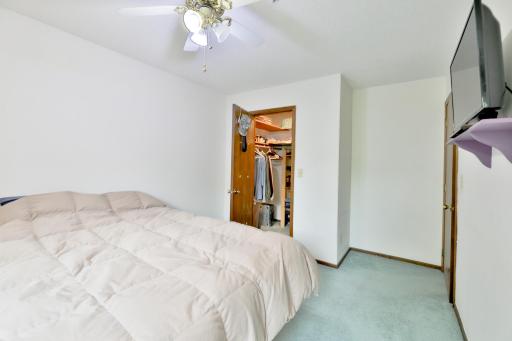1516 19 1/2 Street S, 6, Moorhead, MN 56560