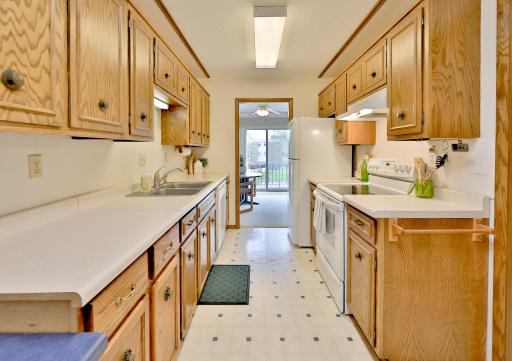 1516 19 1/2 Street S, 6, Moorhead, MN 56560
