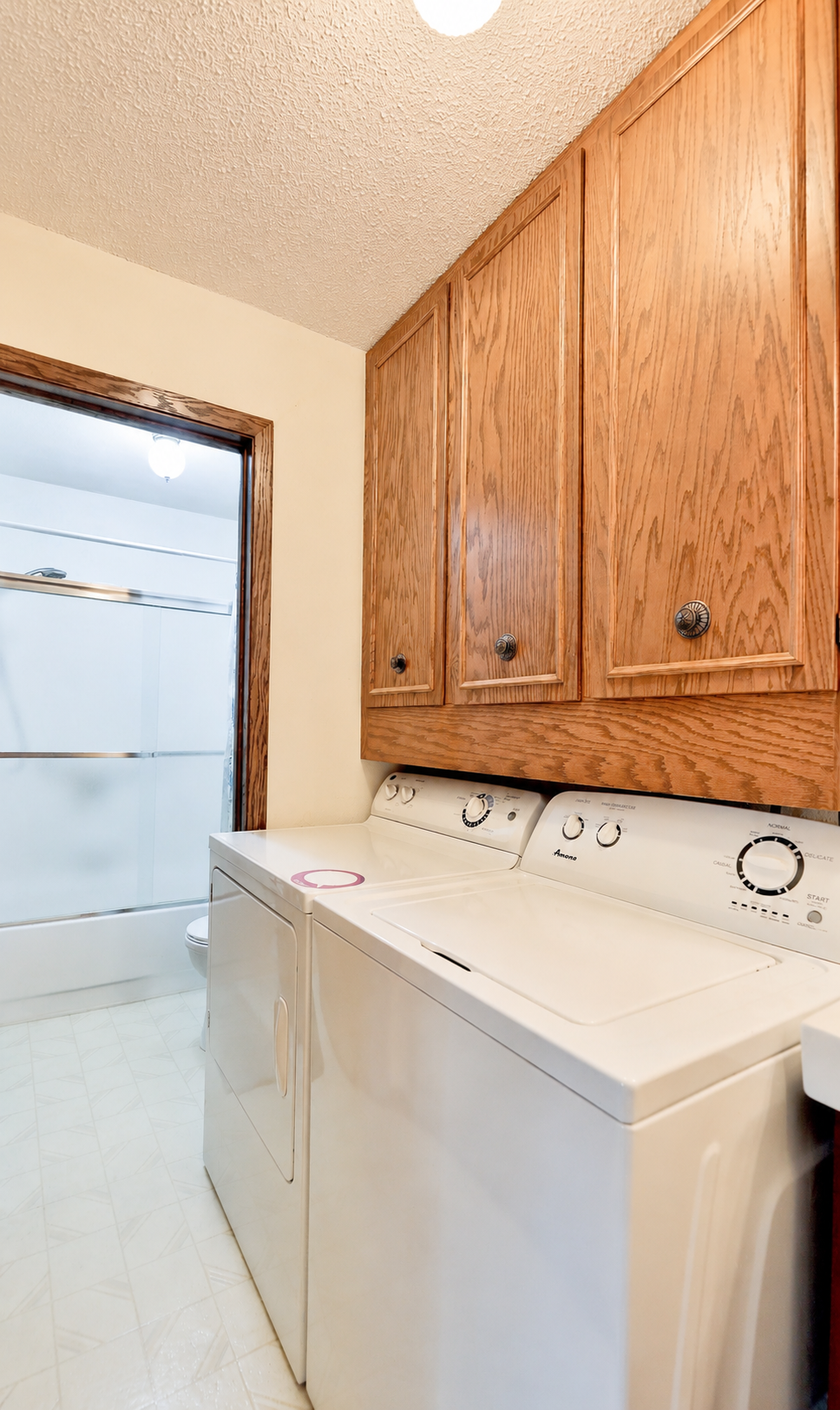 Washer/Dryer Included!