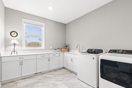 6373 Apple Court, Inver Grove Heights, MN 55077