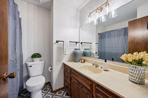 1902 13th Street South - Spacecrafting - 0027.jpg