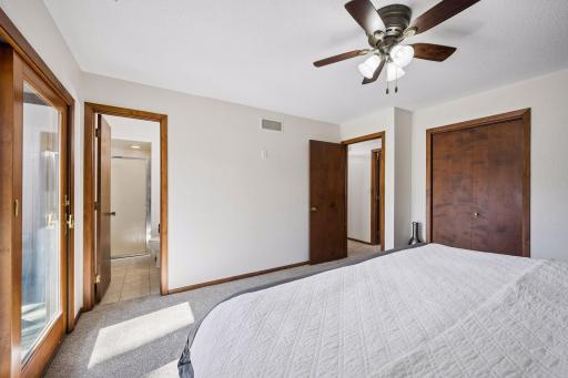 1902 13th Street South - Spacecrafting - 0021.jpg