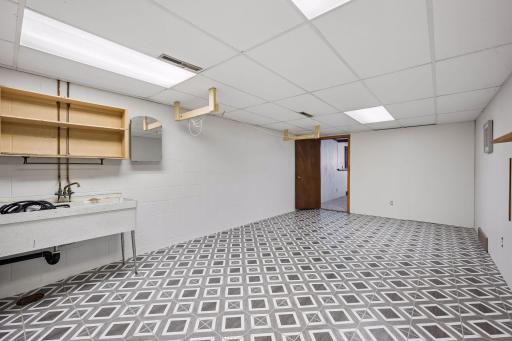 1902 13th Street South - Spacecrafting - 0036.jpg