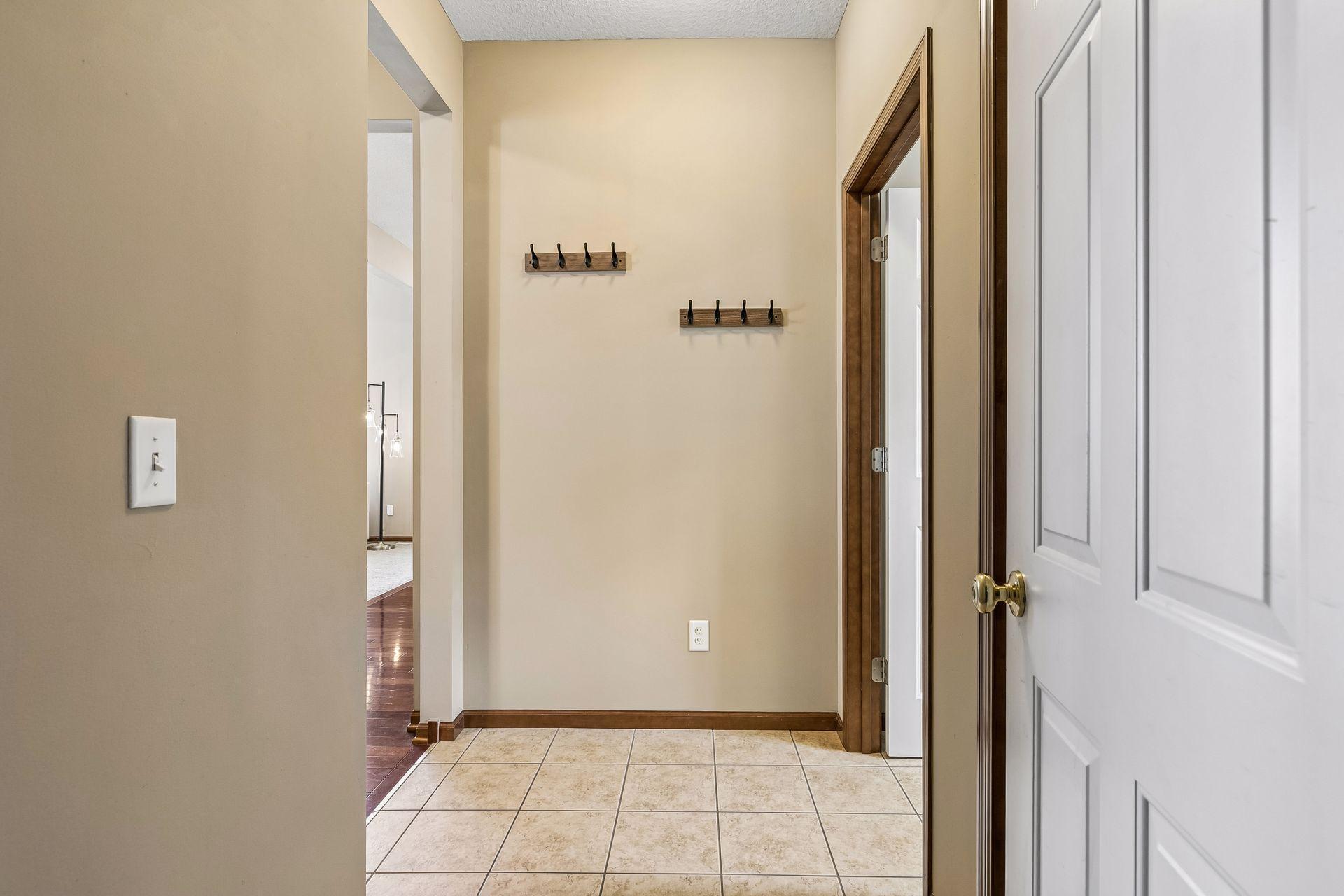 2403 Grey Eagle Bay - Spacecrafting - 0028.jpg