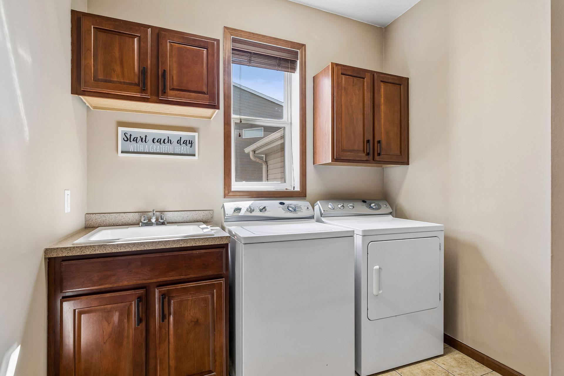 2403 Grey Eagle Bay - Spacecrafting - 0030.jpg