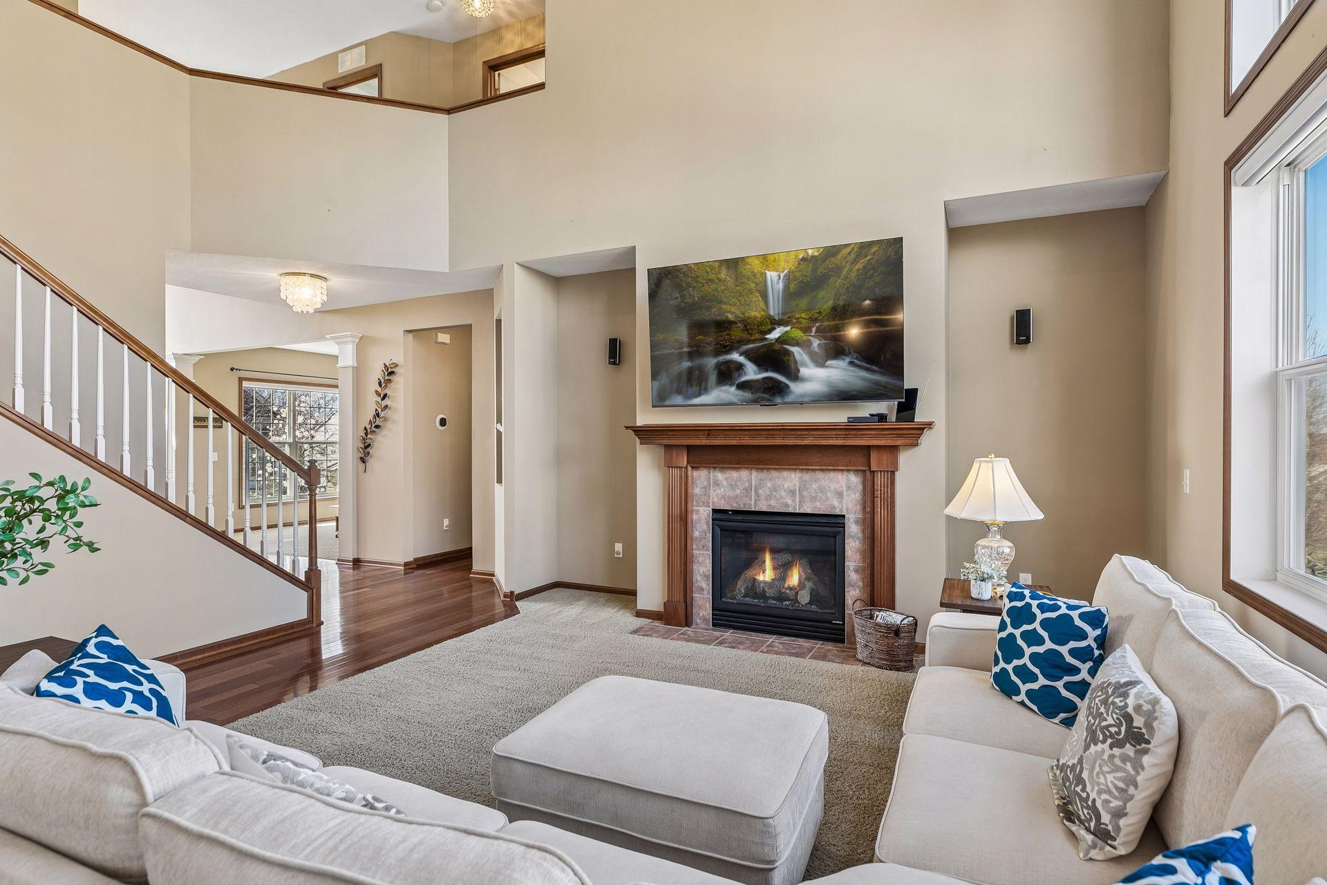 2403 Grey Eagle Bay - Spacecrafting - 0015.jpg