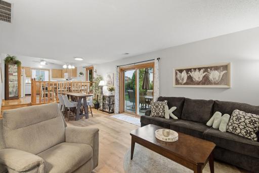 21-web-or-mls-6204_176th_St_W_Farmington_MN_027.jpg