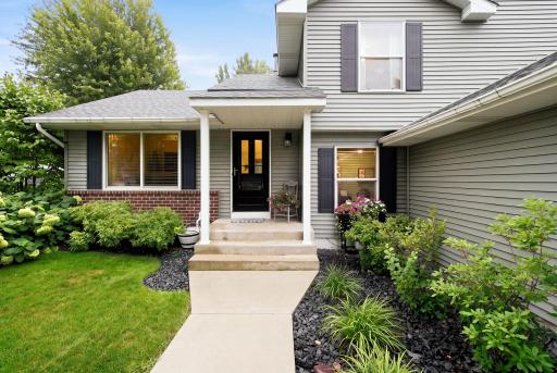 6-web-or-mls-6204_176th_St_W_Farmington_MN_010.jpg