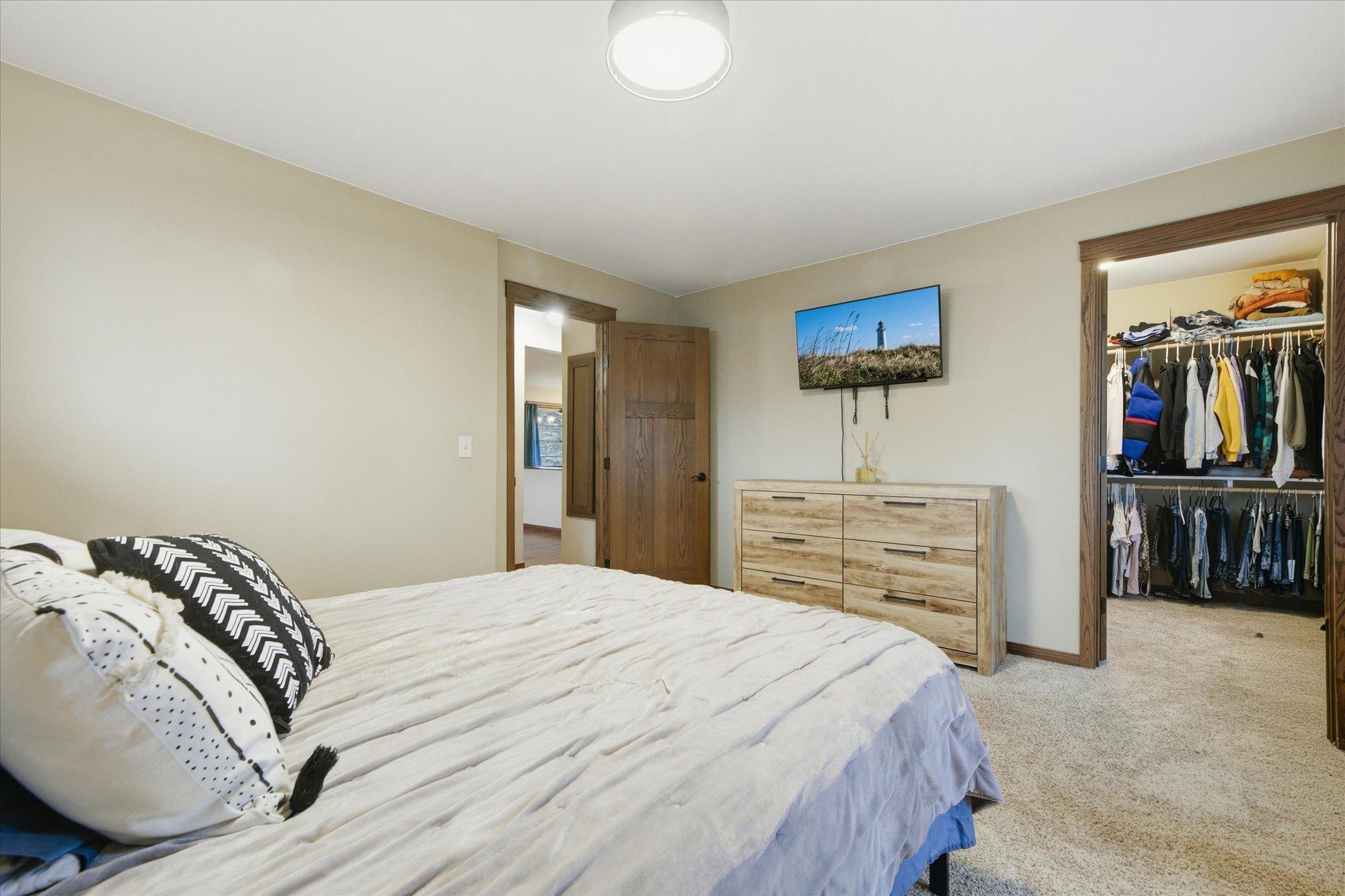 Comfortable main bedroom